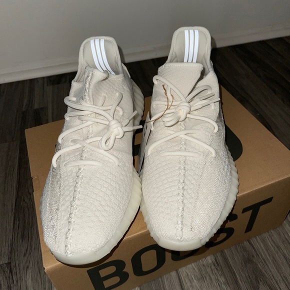 Yeezy Boost 350 - Picture 2 of 5